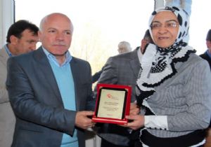 ''Şehit ve gazi anaları başımızın tacıdır''